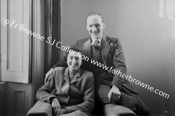 MR & MRS G TIMBLE (NEE ELSIE CARNEY) 2 WINTON ROAD